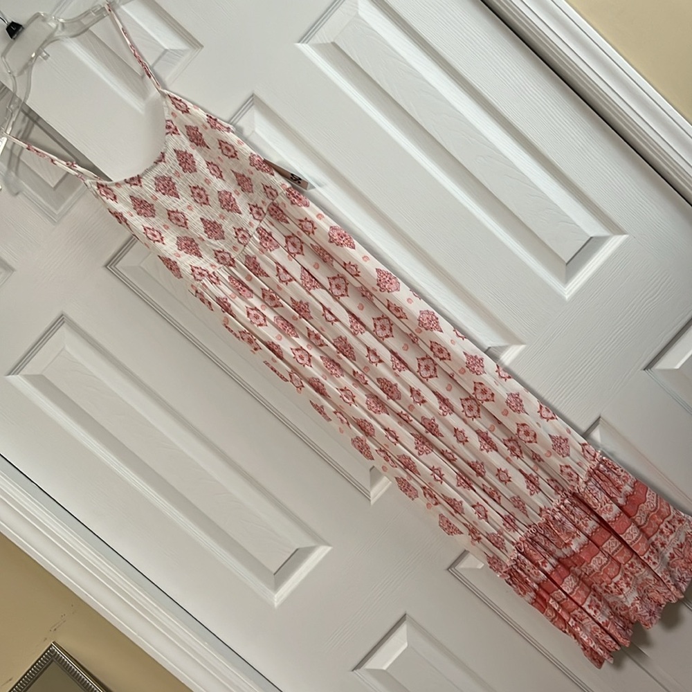 Sonoma Goods for Life Smocked Maxi Dress Peach & White Medallion Pattern NWT